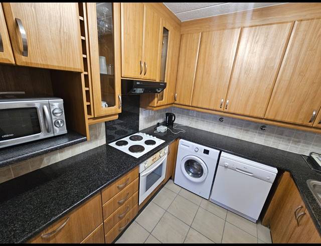 3 BEDROOM FLAT TO LET IN VAALPARK
